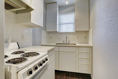 2023 Huldy St unit 10, Houston, TX 77019 - photo 5