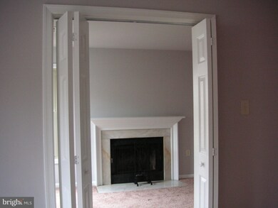 7532 Belle Grae Dr unit 2, Manassas, VA 20109 - photo 5