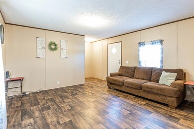 95 Eagles Bend Rd, Linden, TN 37096 - photo 6