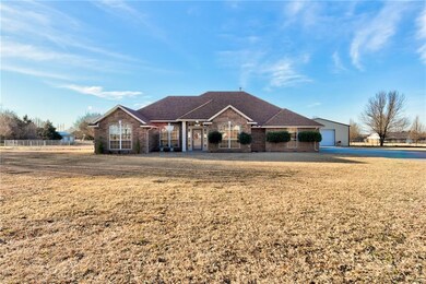 109 Kristin Rd, Shawnee, OK 74804 - photo 2