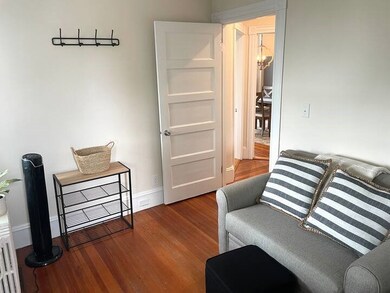 41 Merton Rd unit 2, Newport, RI 02840 - photo 3