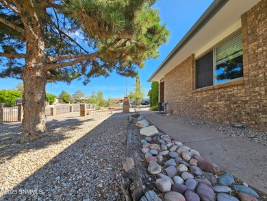1526 Walnut Dr, Alamogordo, NM 88310 - photo 4