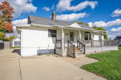 921 E Willoughby Rd, Lansing, MI 48911 - photo 3