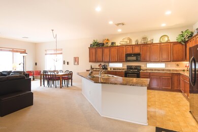 KITCHEN LIVING DINING NICE