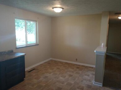 3808 N Linden St, Muncie, IN 47304 - photo 6