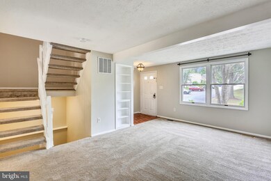 12535 Laurel Grove Place, Germantown, MD 20874 - photo 5