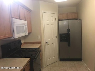 6345 Whispering Loop unit A, Anchorage, AK 99504 - photo 3