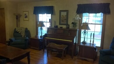 8188 N Birch Dr, Newburgh, IN 47630 - photo 4