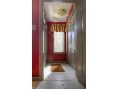 22 Drury Ln unit U11, Nashua, NH 03064 - photo 2