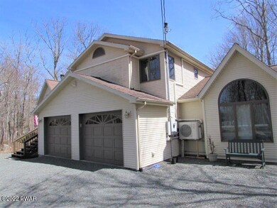 227 Surrey Dr, Lords Valley, PA 18428 - photo 4