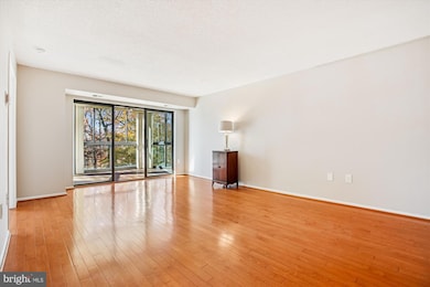 Greens of Leisure World unit 308, Silver Spring, MD 20906 - photo 4