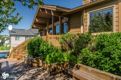 3309 North Shore Drive-large-004-Front D