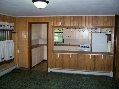 Dining Area to Kitchen