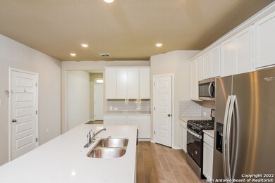 10529 Bricewood Park, San Antonio, TX 78254 - photo 5