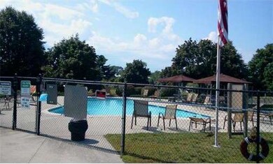 20 Collins St, Chicopee, MA 01022 - photo 4