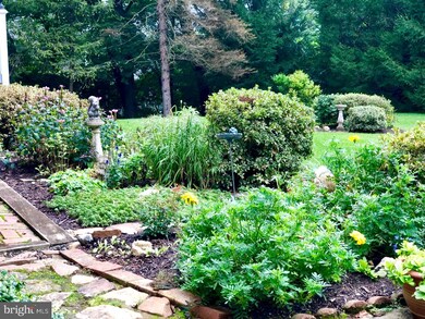 330 W Swedesford Rd, Exton, PA 19341 - photo 5