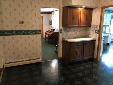 1242 Jacobsburg Rd, Wind Gap, PA 18091 - photo 7