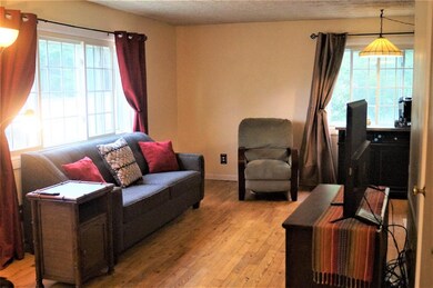 610 Huse Rd, Manchester, NH 03103 - photo 4