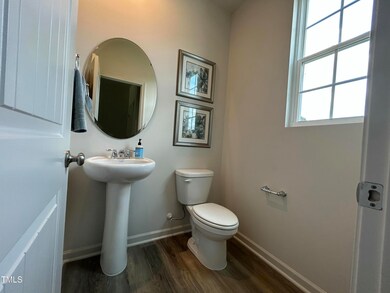 JR 13 Camden Powder Room (Staged)