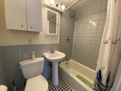 8 Roberts St unit 2R, Brookline, MA 02445 - photo 4