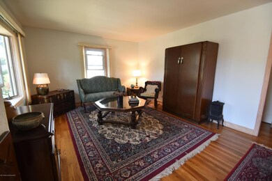 30 Windsor Ct, Neptune, NJ 07753 - photo 4