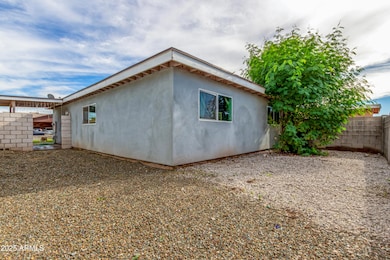 5708 N 68th Dr, Glendale, AZ 85303 - photo 2