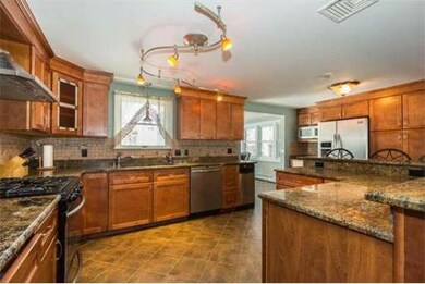 44 Charles St, Georgetown, MA 01833 - photo 4