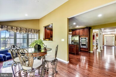 25197 Eisenhower Dr, Chantilly, VA 20152 - photo 7