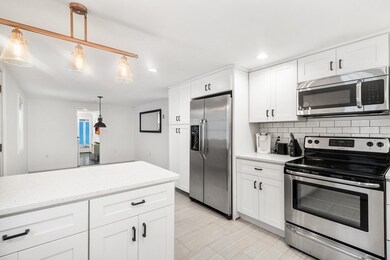 47 Mowry St, Mendon, MA 01756 - photo 6