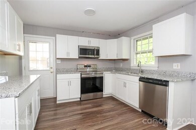 2431 Woodleaf Dr, Gastonia, NC 28052 - photo 7