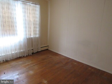 3813 Elkader Rd, Baltimore, MD 21218 - photo 4