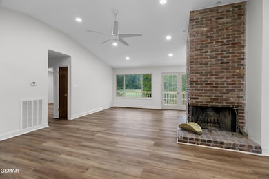 006-3320HazelwoodCourt-Baneberry-TN-3789