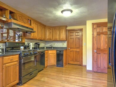 207 Phillips St, Hanson, MA 02341 - photo 6