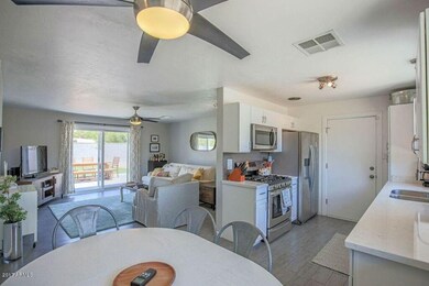 3014 E Pinchot Ave Phoenix AZ 85016 X-12