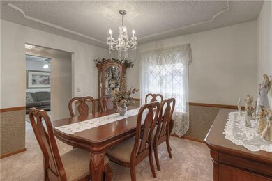 Formail Dining Room