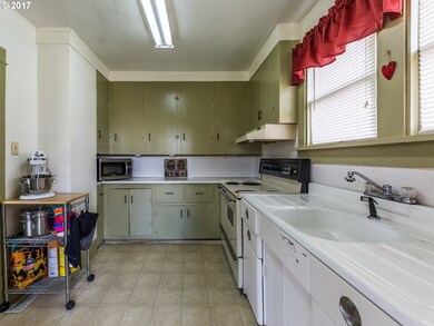 415 E E St, Rainier, OR 97048 - photo 6