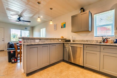 341 E Linden St, Tucson, AZ 85705 - photo 6