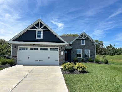 982 Independence Dr, Edinburgh, IN 46124 - photo 2