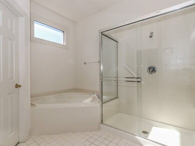 1 La Costa Ct, Lake In the Hills, IL 60156 - photo 2