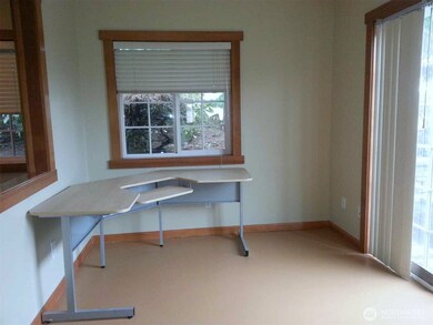 11644 NE 80th St, Kirkland, WA 98033 - photo 7
