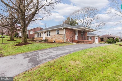 12028 Belvedere Rd, Hagerstown, MD 21742 - photo 2