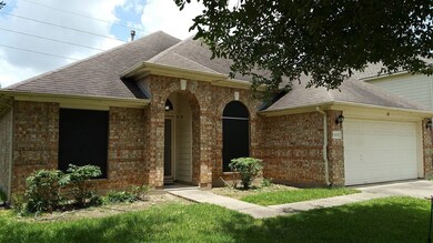 11638 Peachwood Lake Dr, Sugar Land, TX 77498 - photo 4