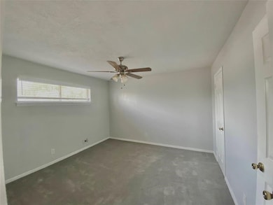 1529 Wirt Rd unit 30, Houston, TX 77055 - photo 4