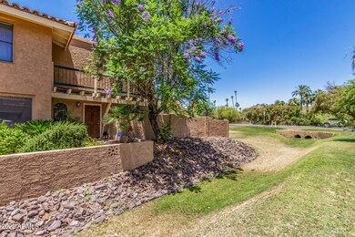 10438 N 11th Place unit 2, Phoenix, AZ 85020 - photo 2