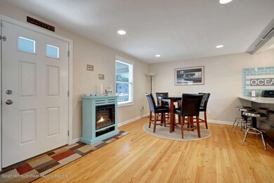 Entryway & dining area