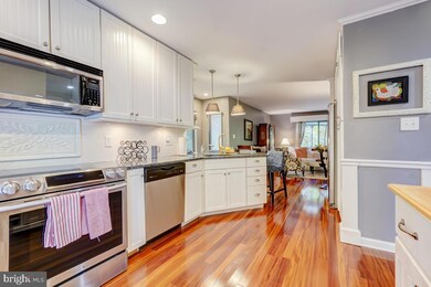 2251 Chestnut Burr Ct, Reston, VA 20191 - photo 7