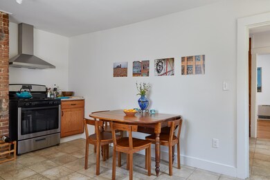 22Winthrop_Furnished-05