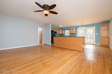 8001 Wanda Way, Louisville, KY 40219 - photo 4