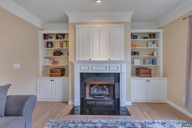 bookshelves & cabinetry