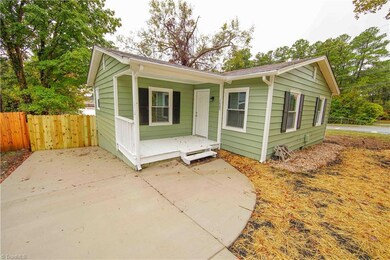 1002 Nathan Hunt Dr, High Point, NC 27260 - photo 3